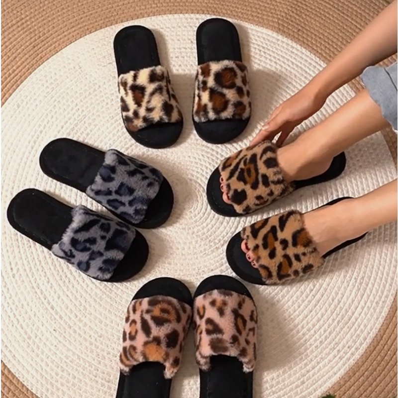 2025年冬用 暖かいふわふわのレオパード柄スリッパ レディ - Women Shoes Winter のレビューと価格