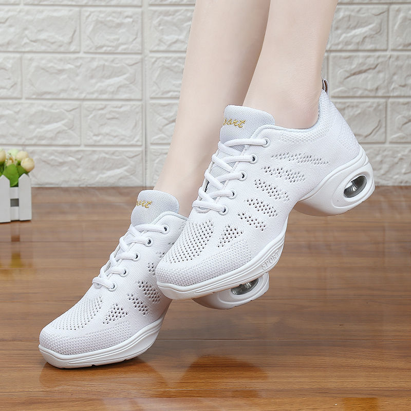 女性用通気性メッシュダンススニーカー、軽量ジャズヒップホップ - Women'S Zumba Shoes のレビューと価格