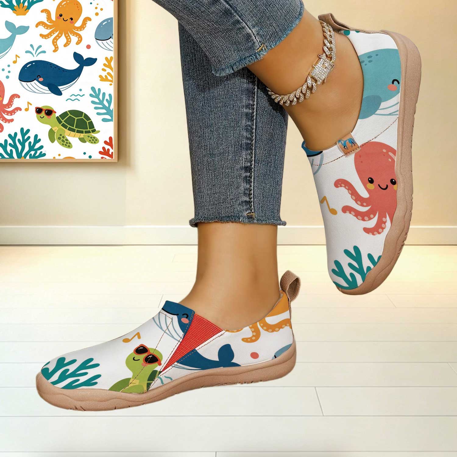 女性用ワイドトゥボックス楽しい漫画海の動物プリントスリッポン - Women'S Shoes With Wide Toe Box のレビューと価格