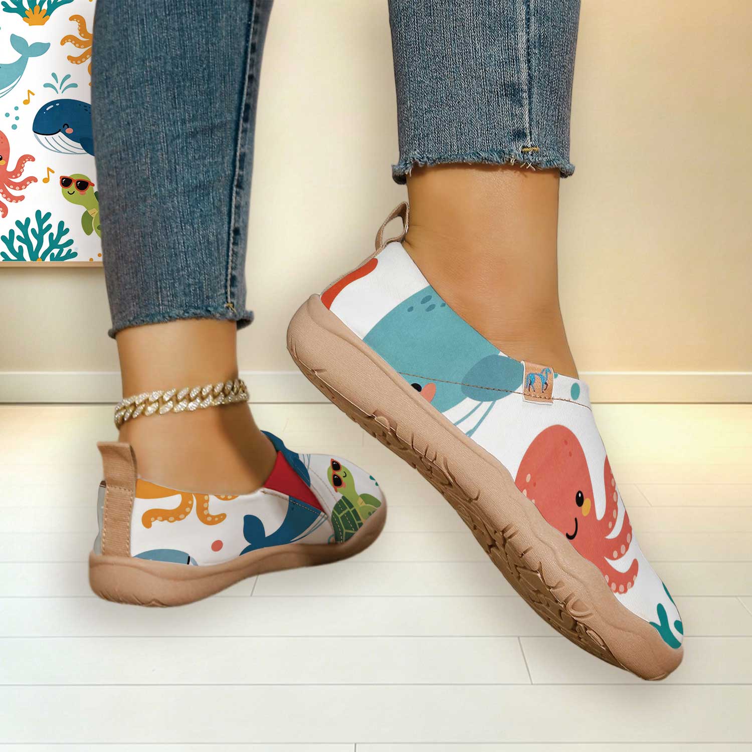 女性用ワイドトゥボックス楽しい漫画海の動物プリントスリッポン - Women'S Shoes With Wide Toe Box のレビューと価格